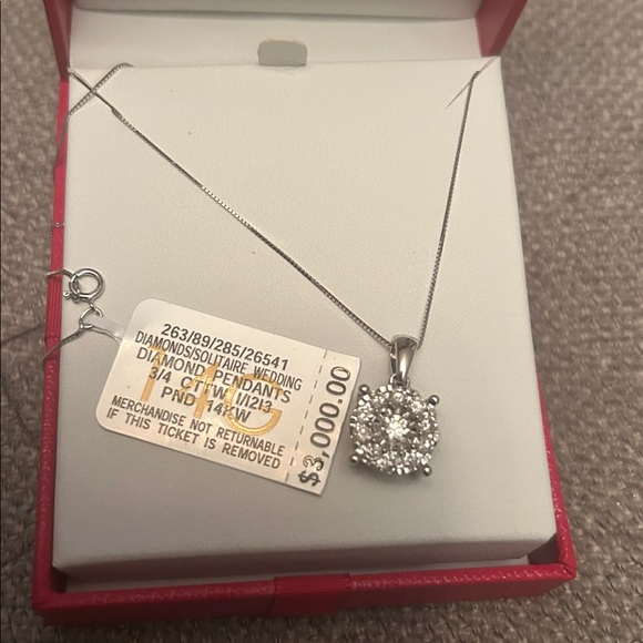 Jewelry - DIAMOND HALO 18” PENDANT NECKLACE 3/4ct.tw.) 14k WHITE GOLD